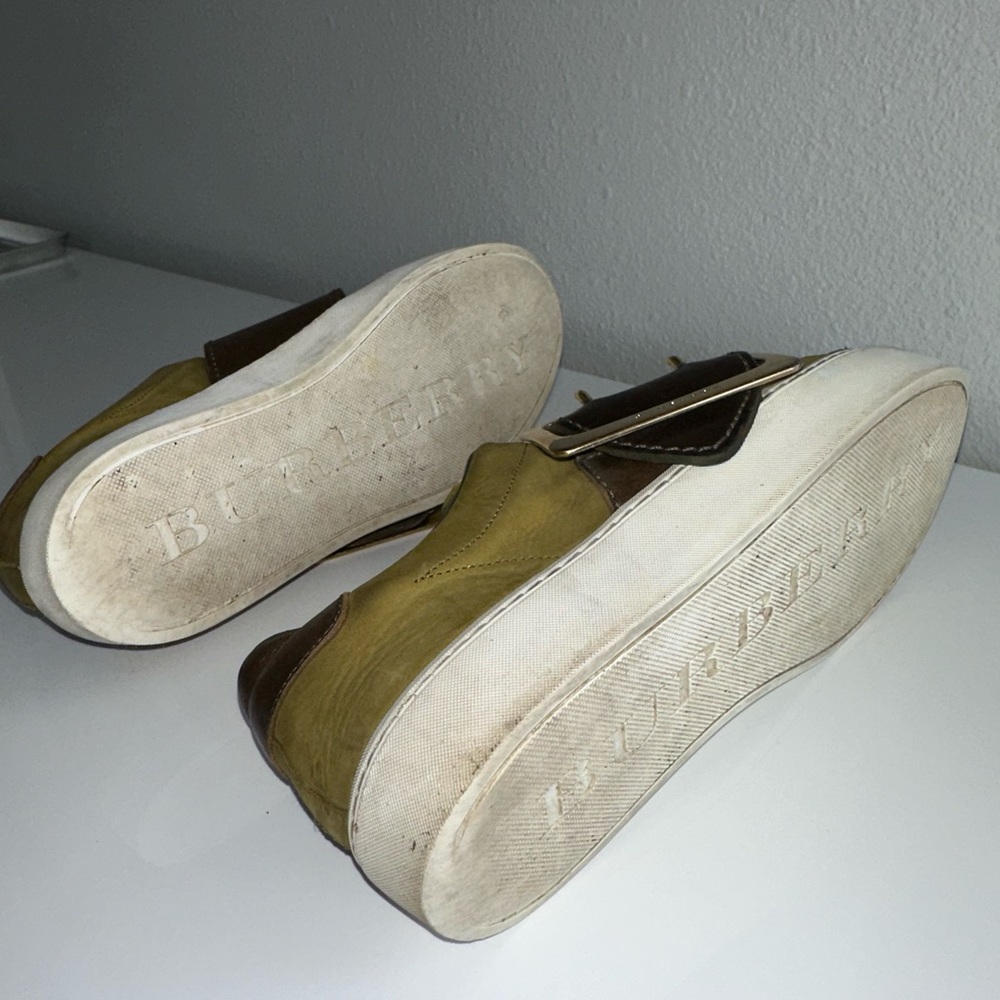 Burberry slipons, fair condition, US 8 - Picture 5 of 5